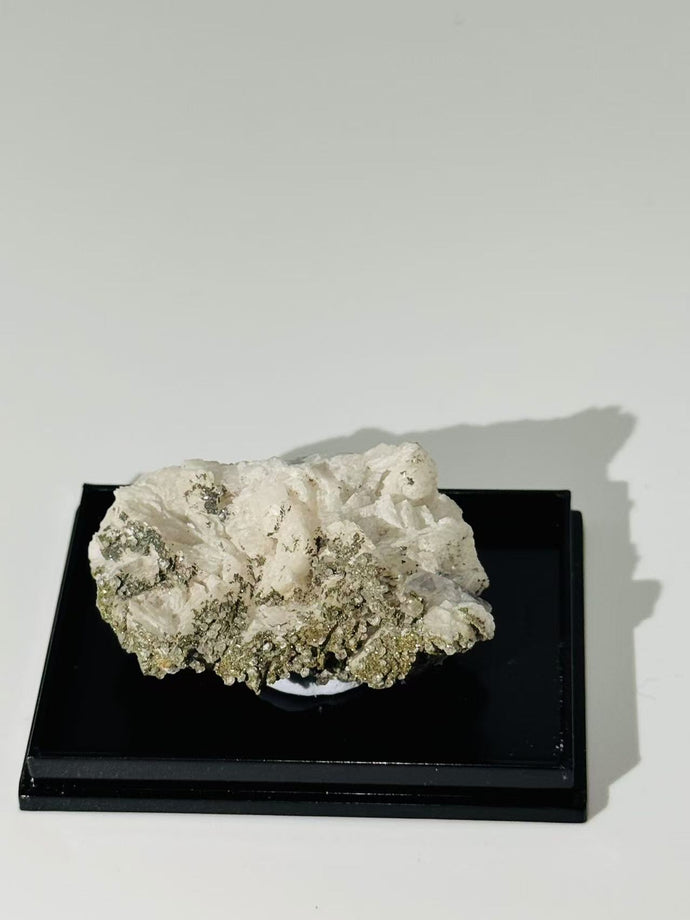 緣石 Yuan Shi 礦石收藏系列